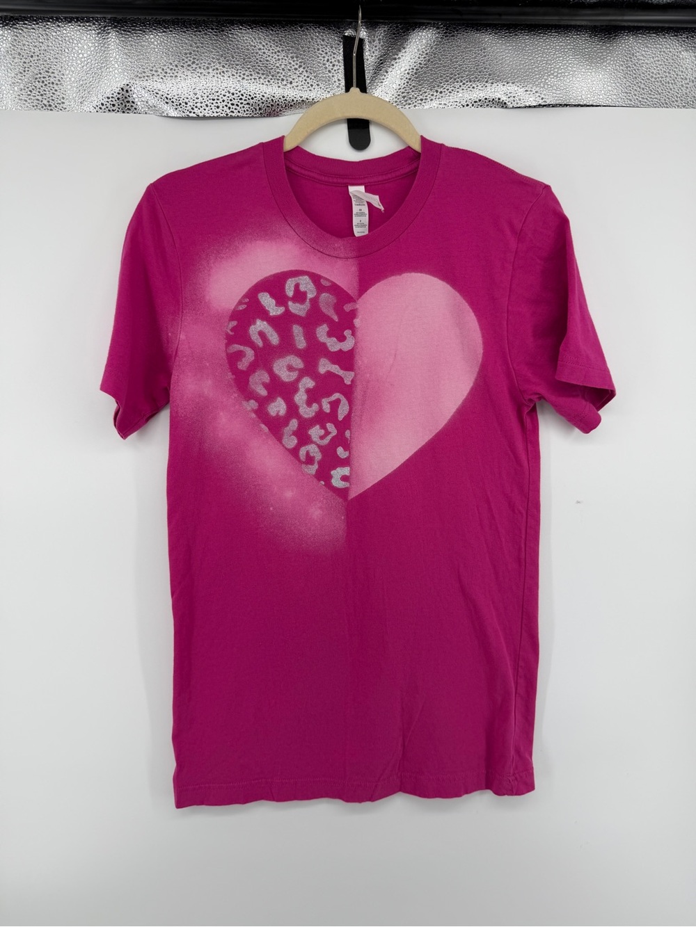 Y2K Neon Pop Streetwear McBling Bimbocore Pink Magenta Heart Graphic Tee SzS